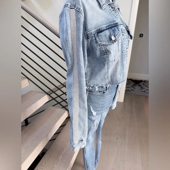 New Guess Blue Denim Jacket and Jeans Set with rhinestones on the side size S - Picture 9 of 10